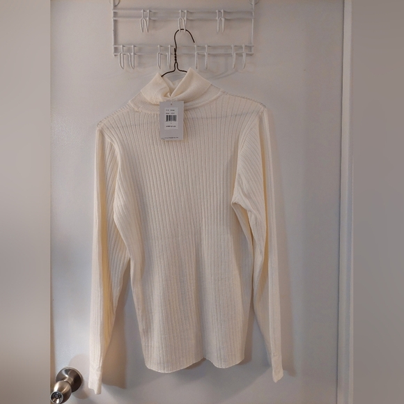 Raya by Cyrus Tops - Raya By Cyrus Elegant Cream Ribbed Long Sleeve Turtleneck